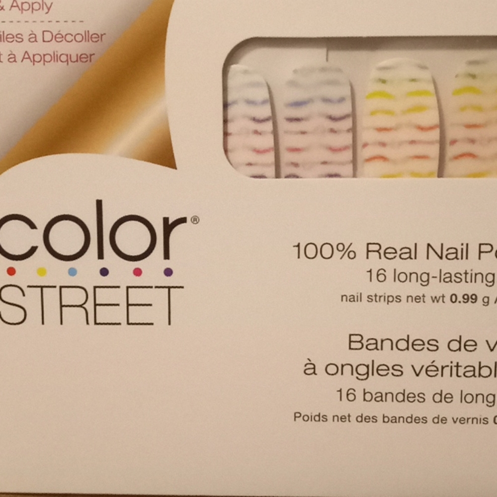 Colorstreet